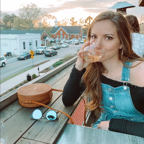 Meet your Posher, Cadie - Picture 3 of 4